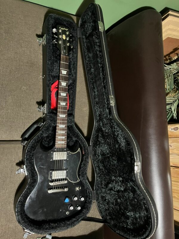 Guitarra Epiphone SG G-400 Pro de 2011 - Imagen 2